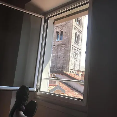 Apartment Centro Storico. Unico Sui Tetti Di Como. Como